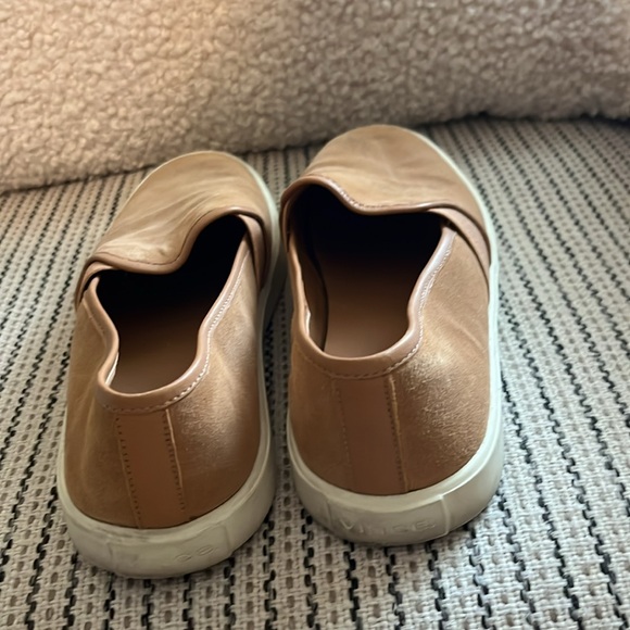 Vince slip on Blair sneaker size 8.5 - Picture 4 of 6